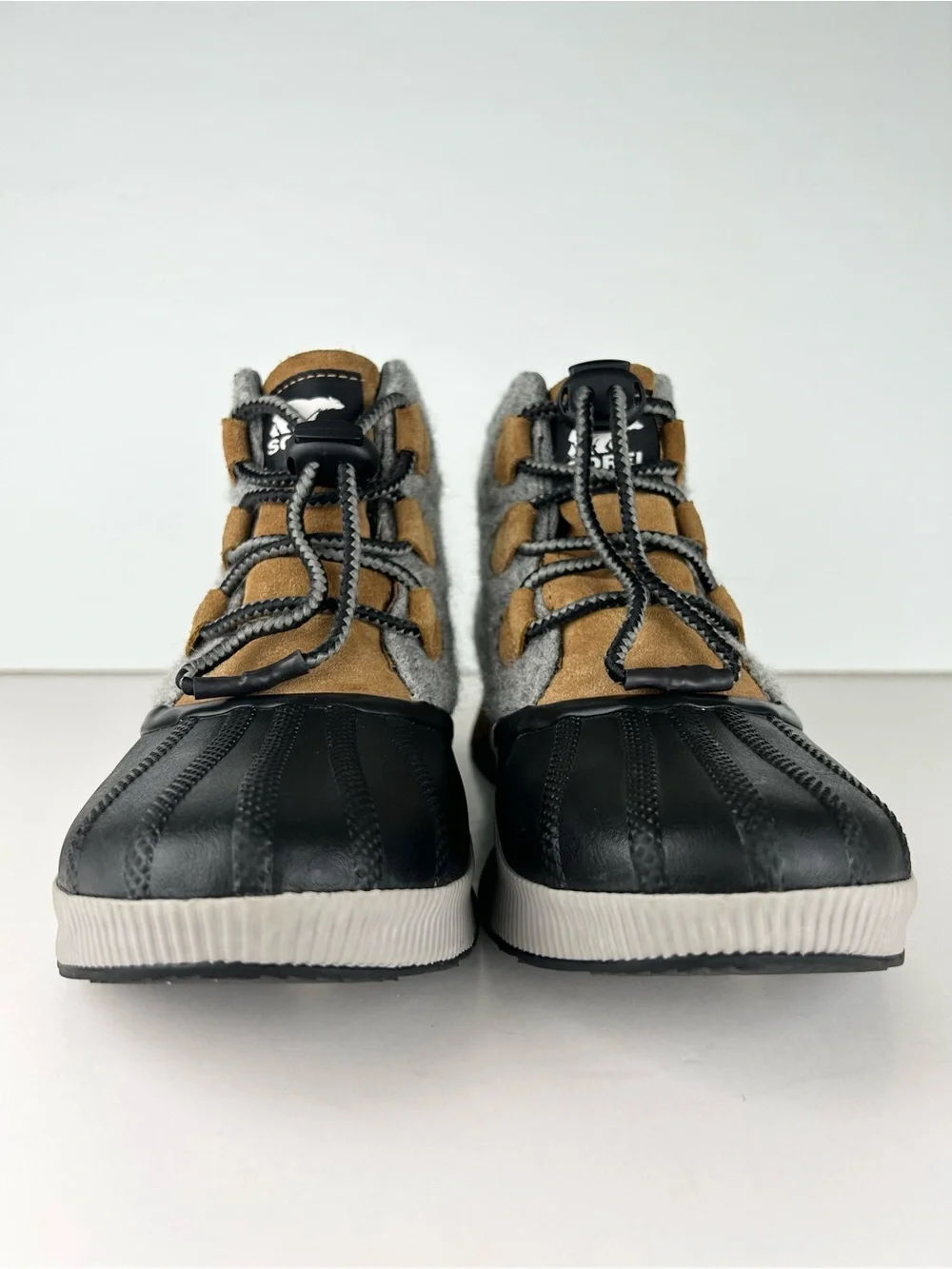 Sorel Out N About IV Classic Waterproof Unisex Suede Tan Gray Youth Boots